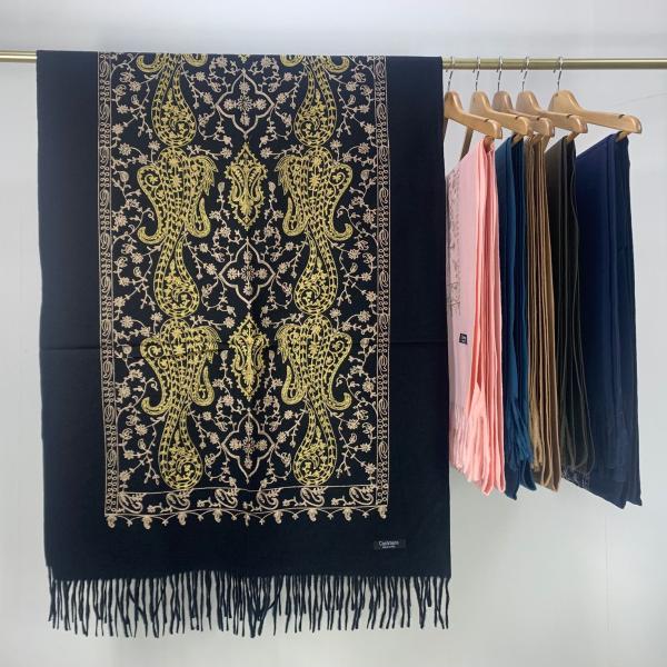 Bohemian Seasonal Floral Embroidered Outerwear, Vintage Embroidered Scarf for Spring And Autumn, Versatile Shawl, Ethnic Scarf, Large Size Shawl for Warmth